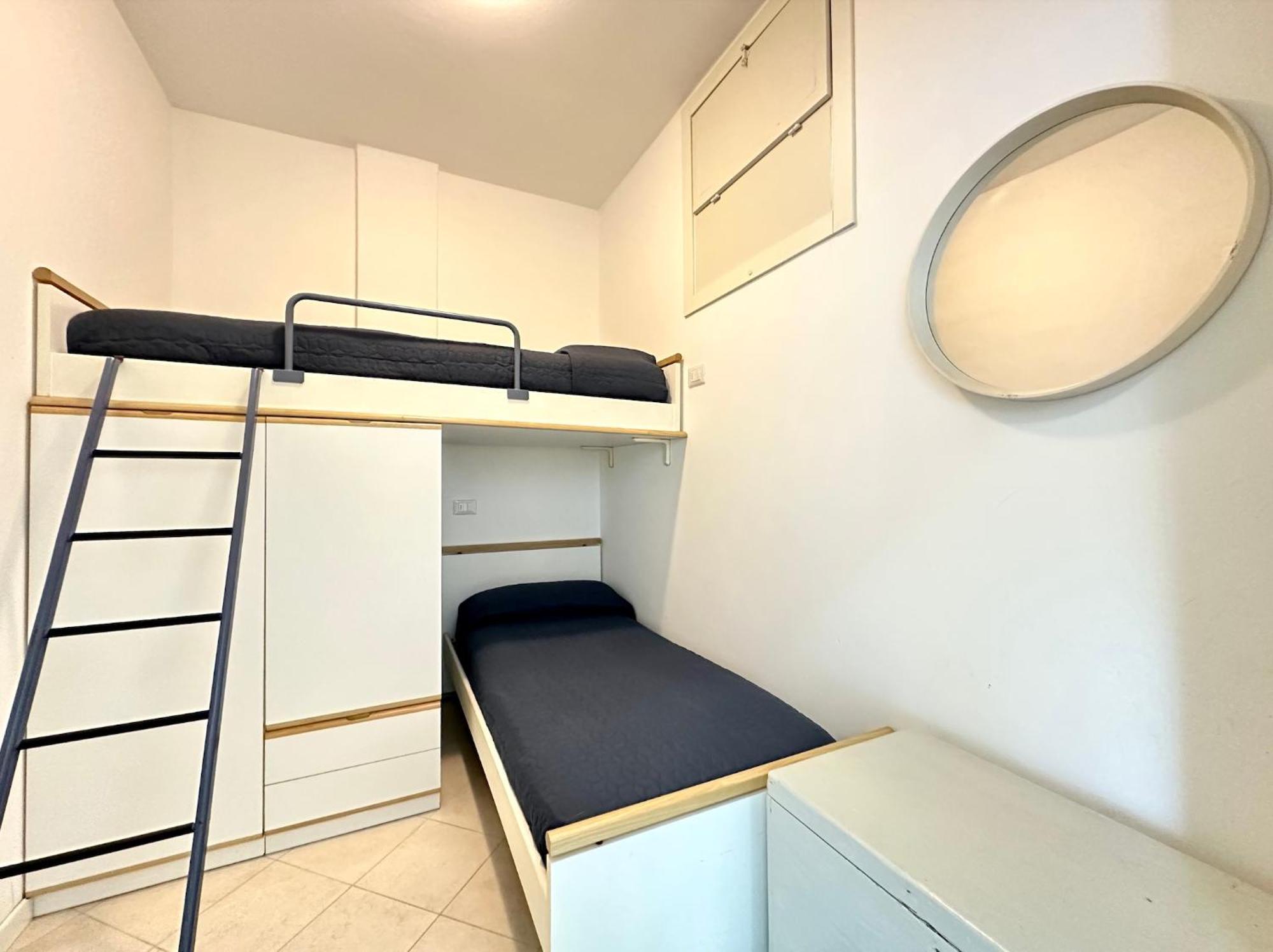 Apartment Db Con Piscina-carraro Immobiliare Jesolo-family *